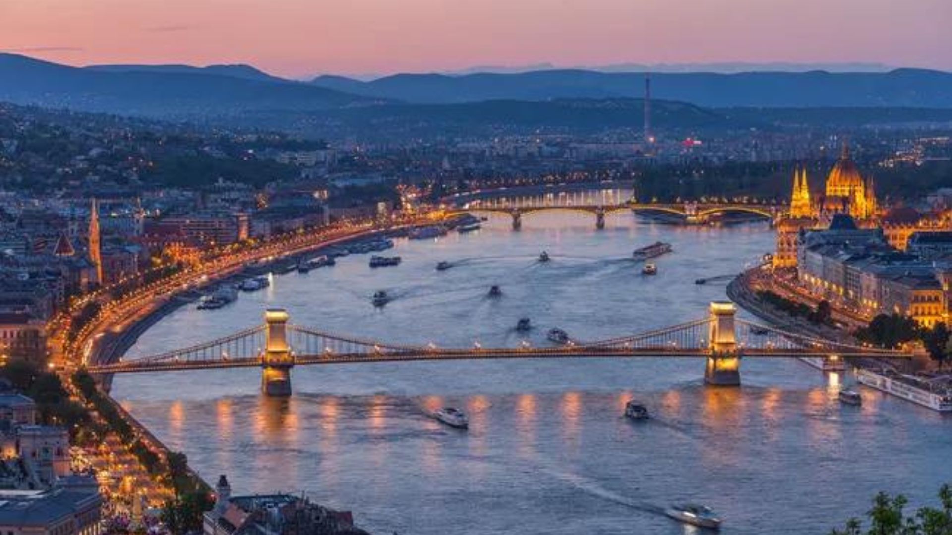 12 Best Places To Travel In October