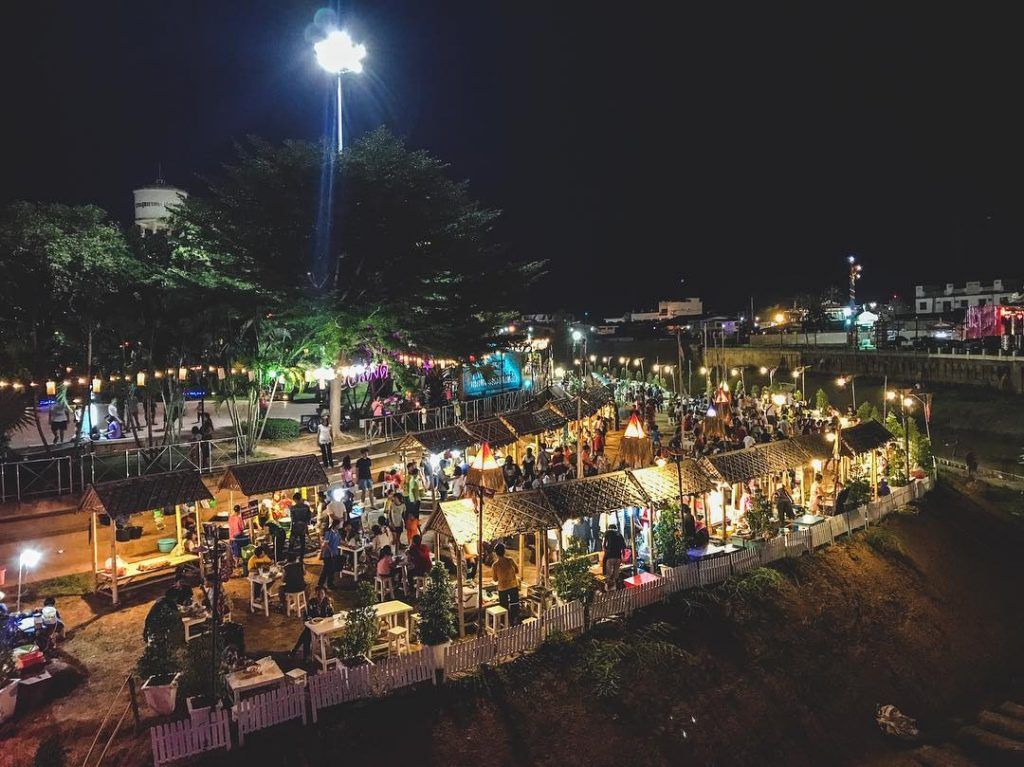 Lomsak walking street