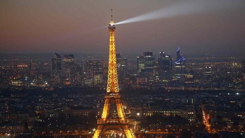 Eiffel Tower To Go Dark An Hour Earlier — Here’s Why