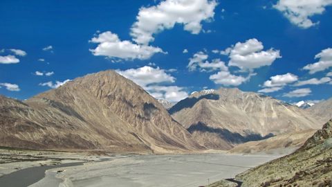 Meet India's Most Stunning Mountains By Signing Up For These Treks In Ladakh