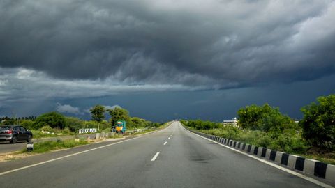 Take A Road Trip From Bangalore To Mumbai In Just 7 Hours, Thanks To New Expressway