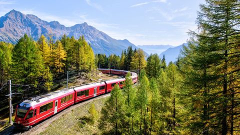 Switzerland Marks World Record For The World’s Longest Electric Passenger Train