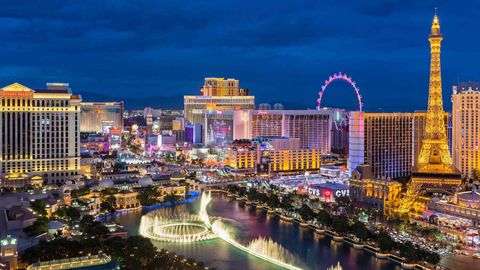 25 Fun Things To Do In Las Vegas With Kids That The Whole Family Will Enjoy
