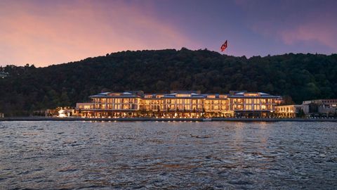 Here's Why Dreamy Weddings Come To Life At Mandarin Oriental Bosphorus, Istanbul