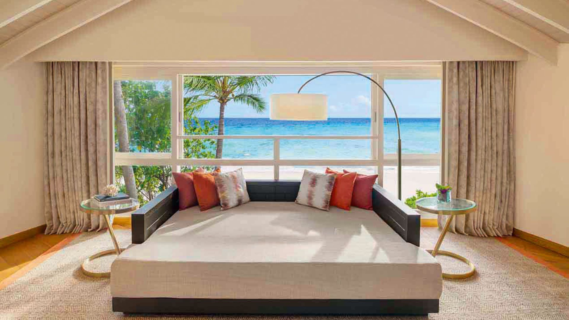Duplex Beach Pool Villa.