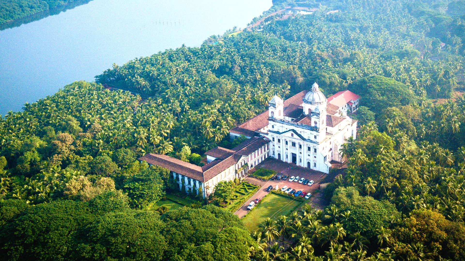 10-most-beautiful-churches-in-goa-to-visit