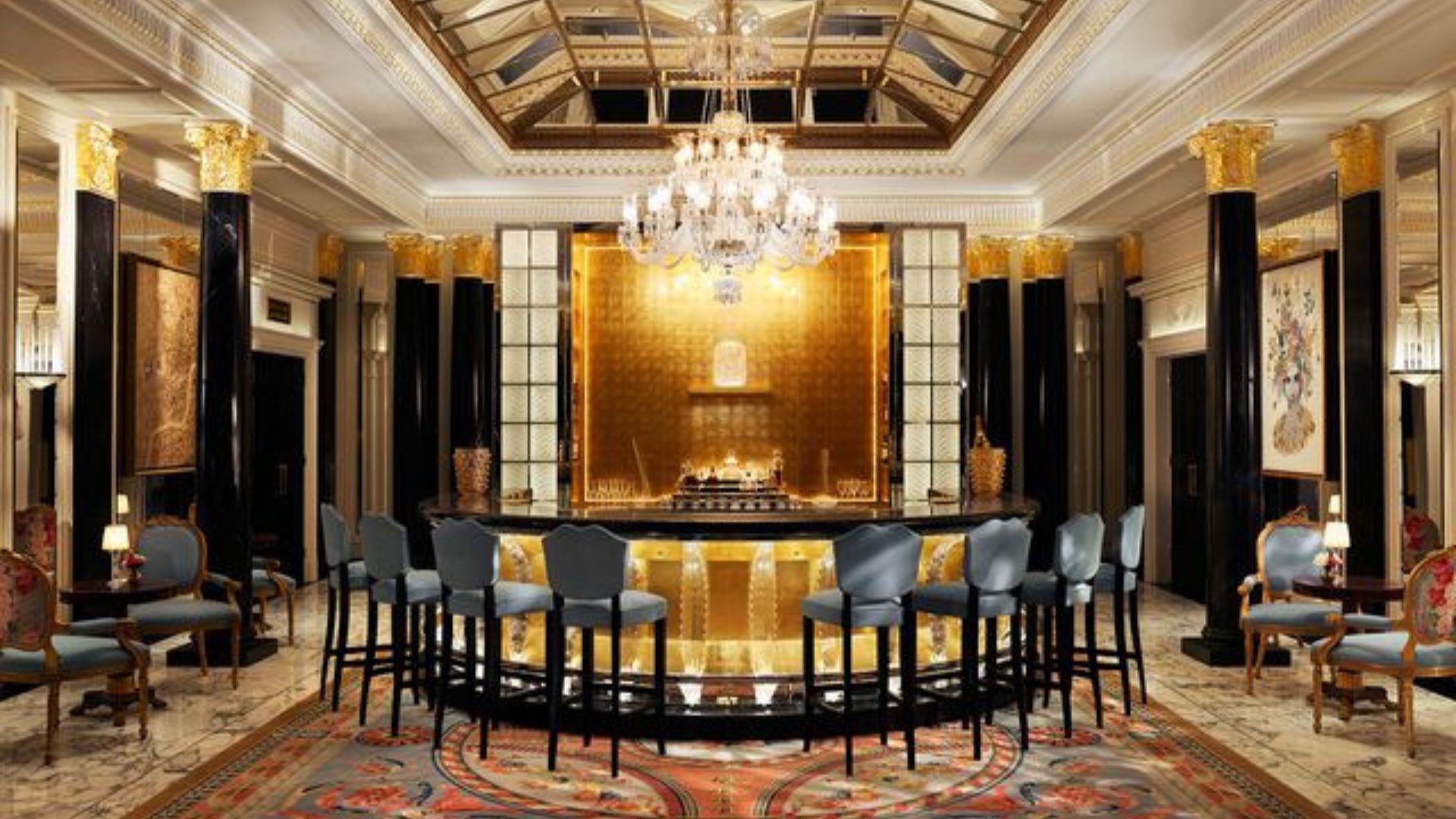Artists bar