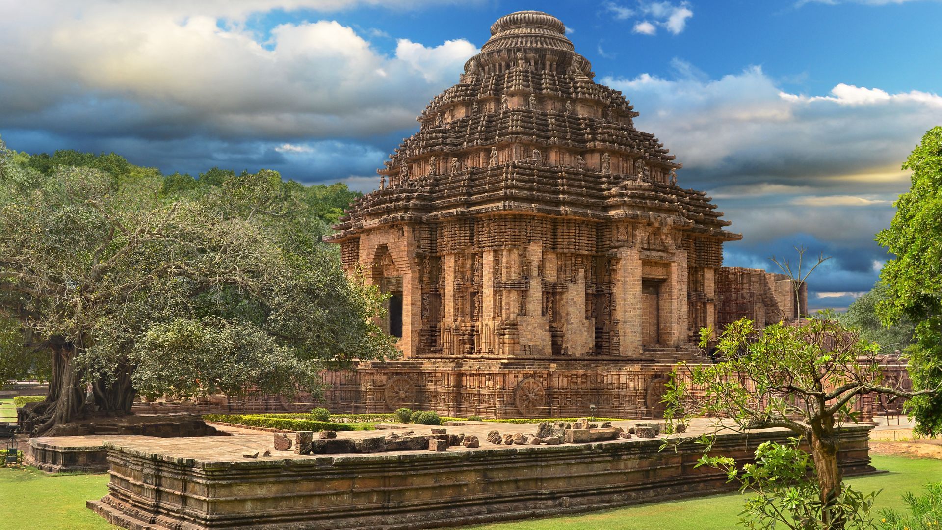 Konark Sun Temple In Odisha Unbelievable Facts About The Masterpiece