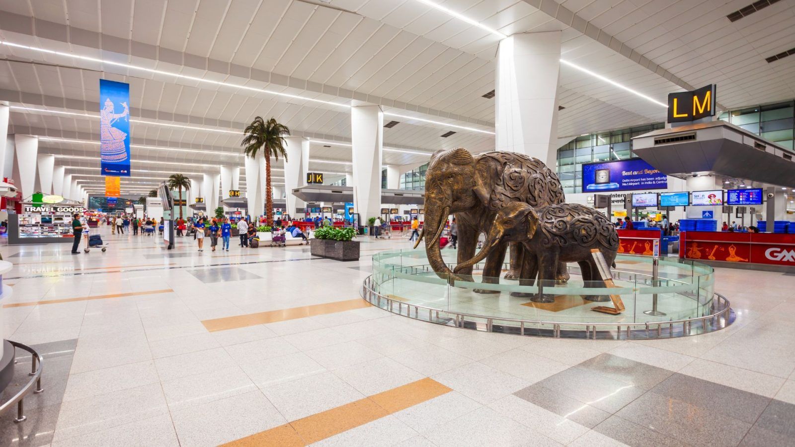 delhi airport surrounding tourist places