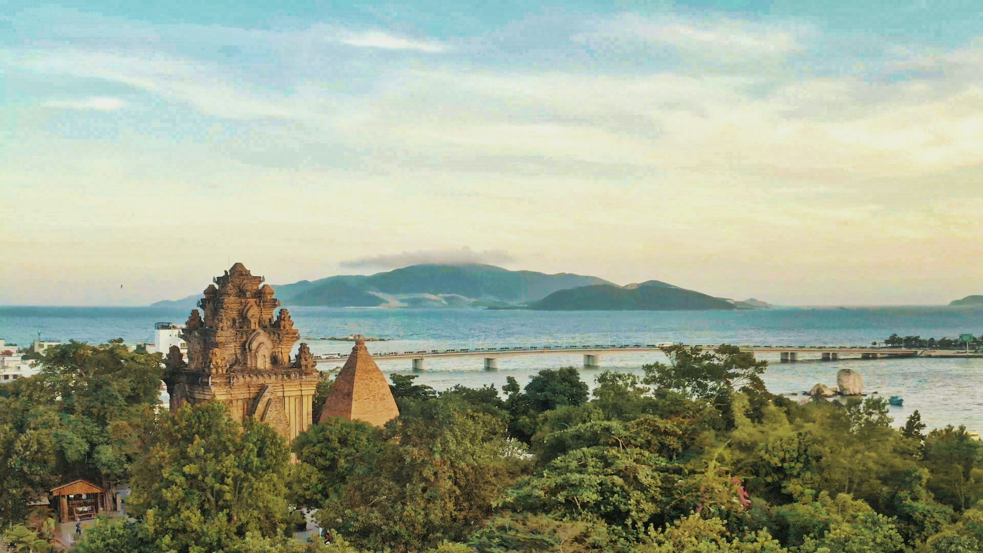 top 10 tourist destinations in vietnam