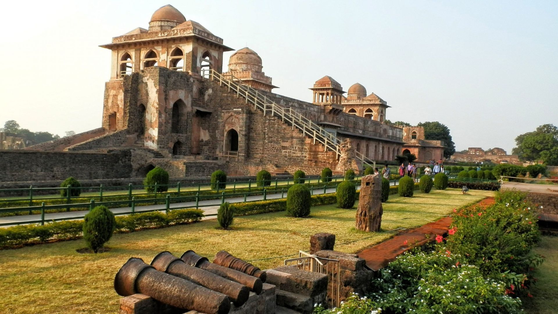 Exploring Mandu: The Land and its History, Madhya Pradesh