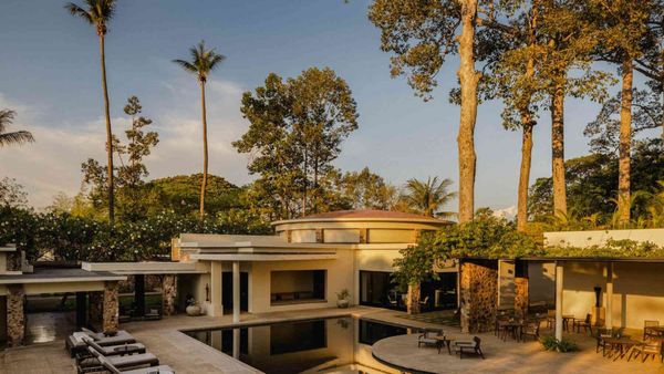 This Hotel Is One Of The Best In Southeast Asia; It Gives Exclusive Access To Angkor Wat