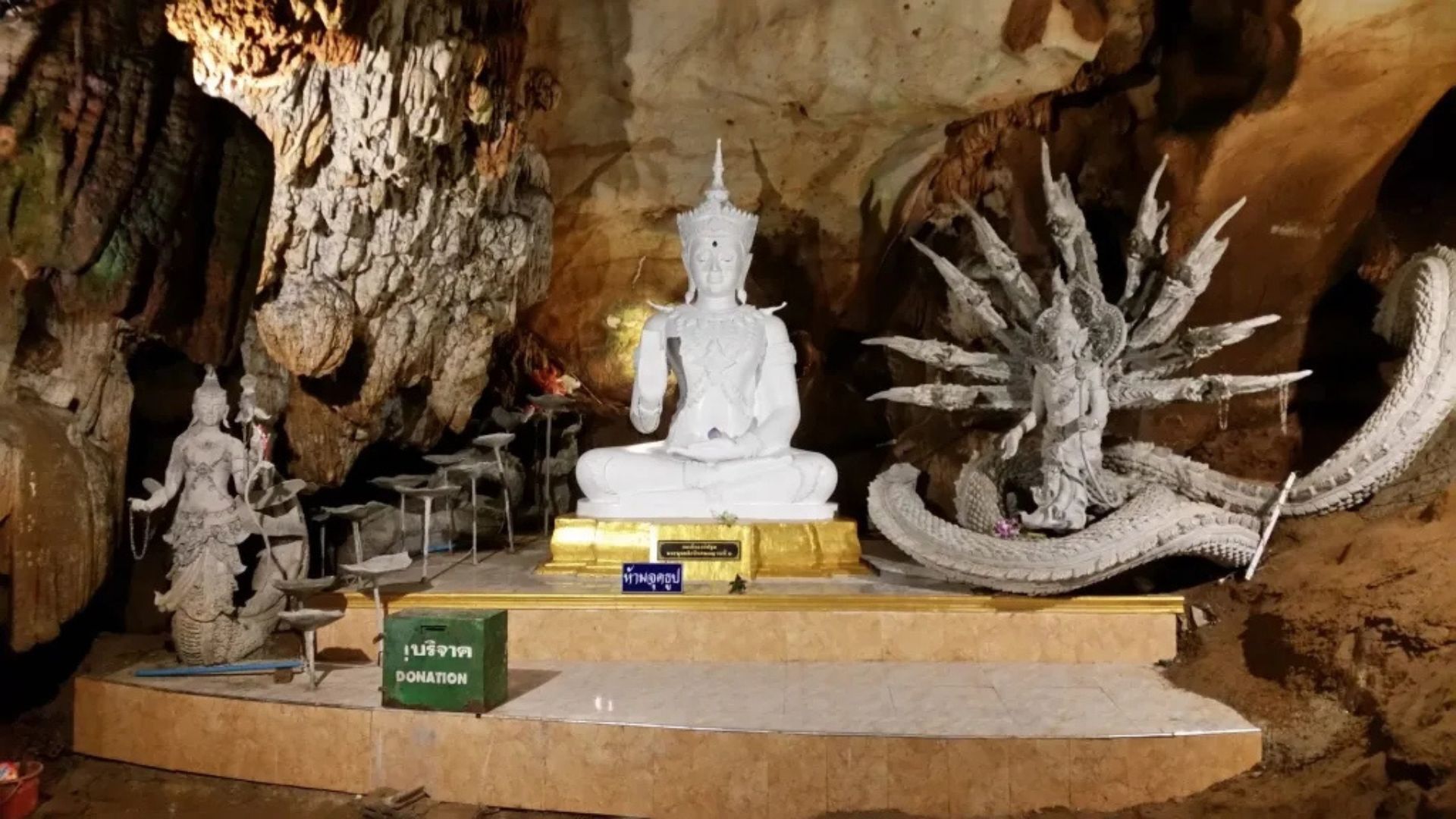 Chiang Dao Cave