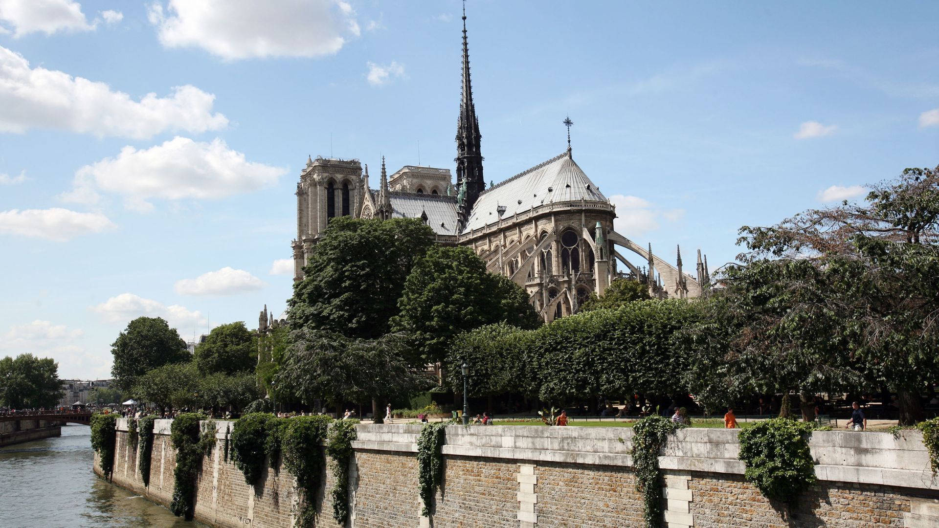 Notre Dame To Regain Spire This Year And Reopen End 2024