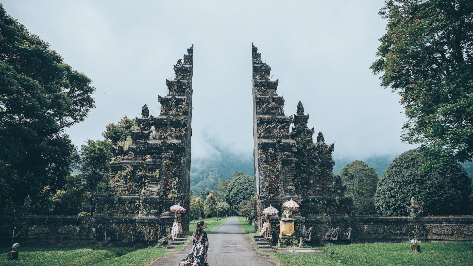 Chinese Tourists In Bali