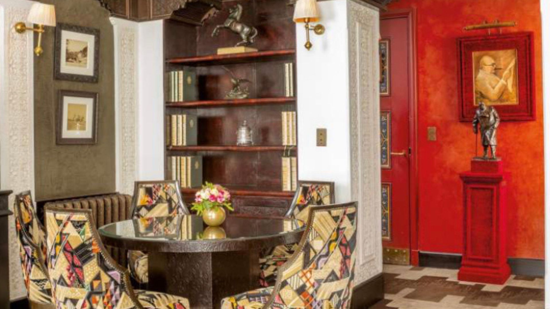 Famous People Suites