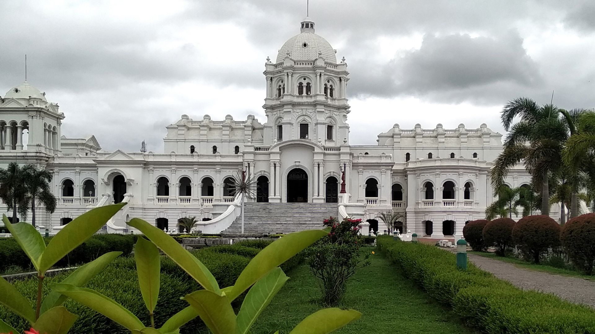 tourist spot of tripura paragraph for class 6