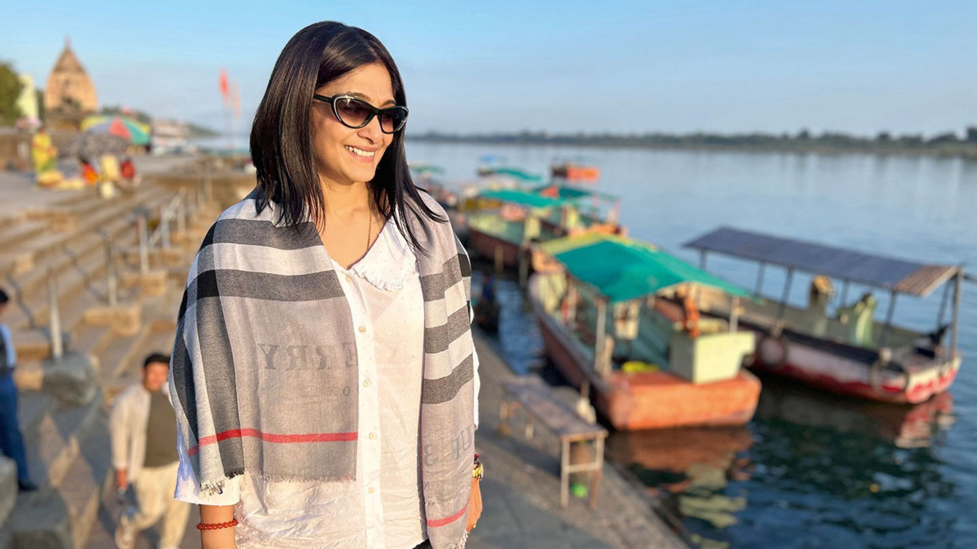 by the ghat in Maheshwar.