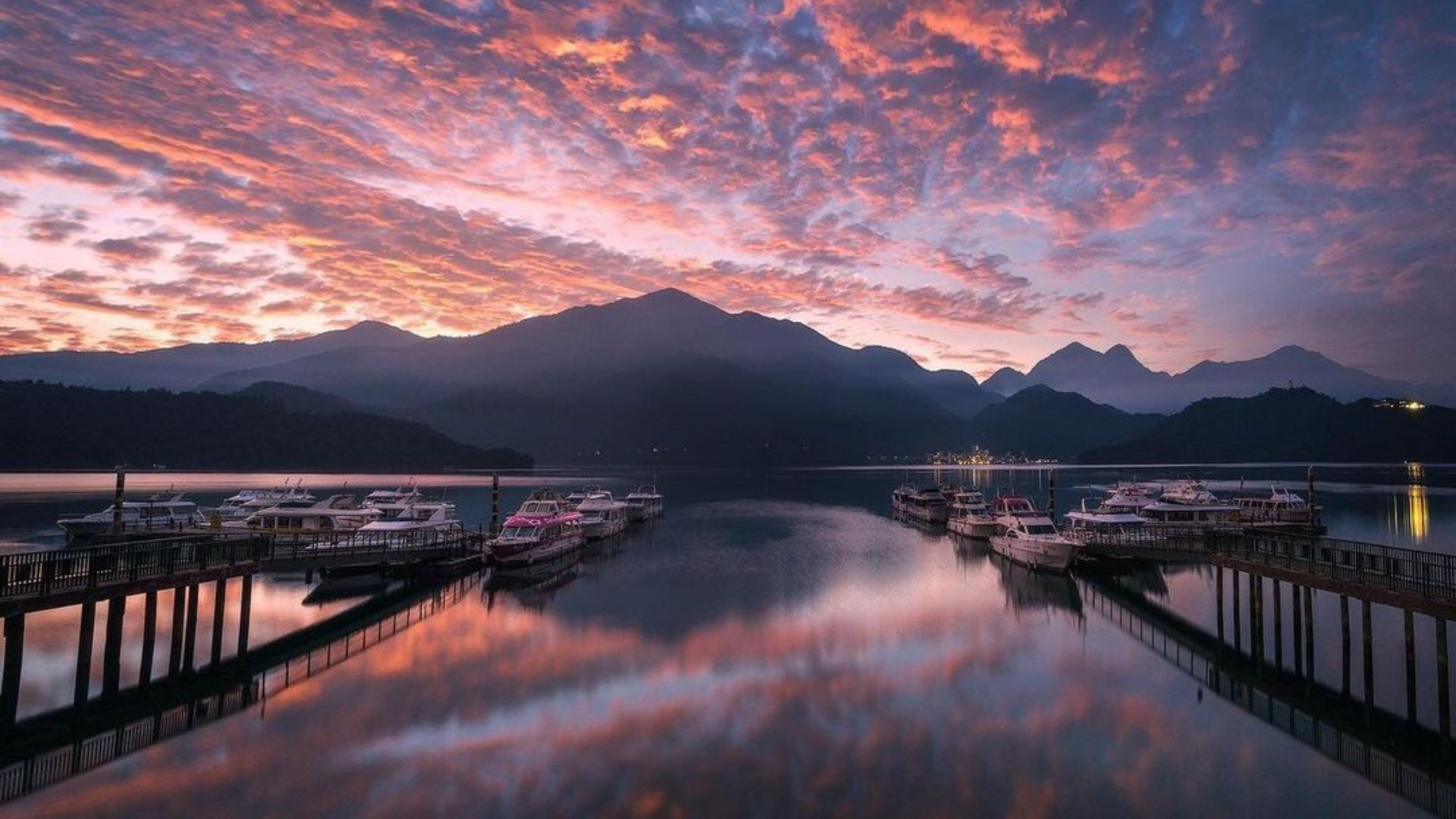 sun moon lake Taiwan travel