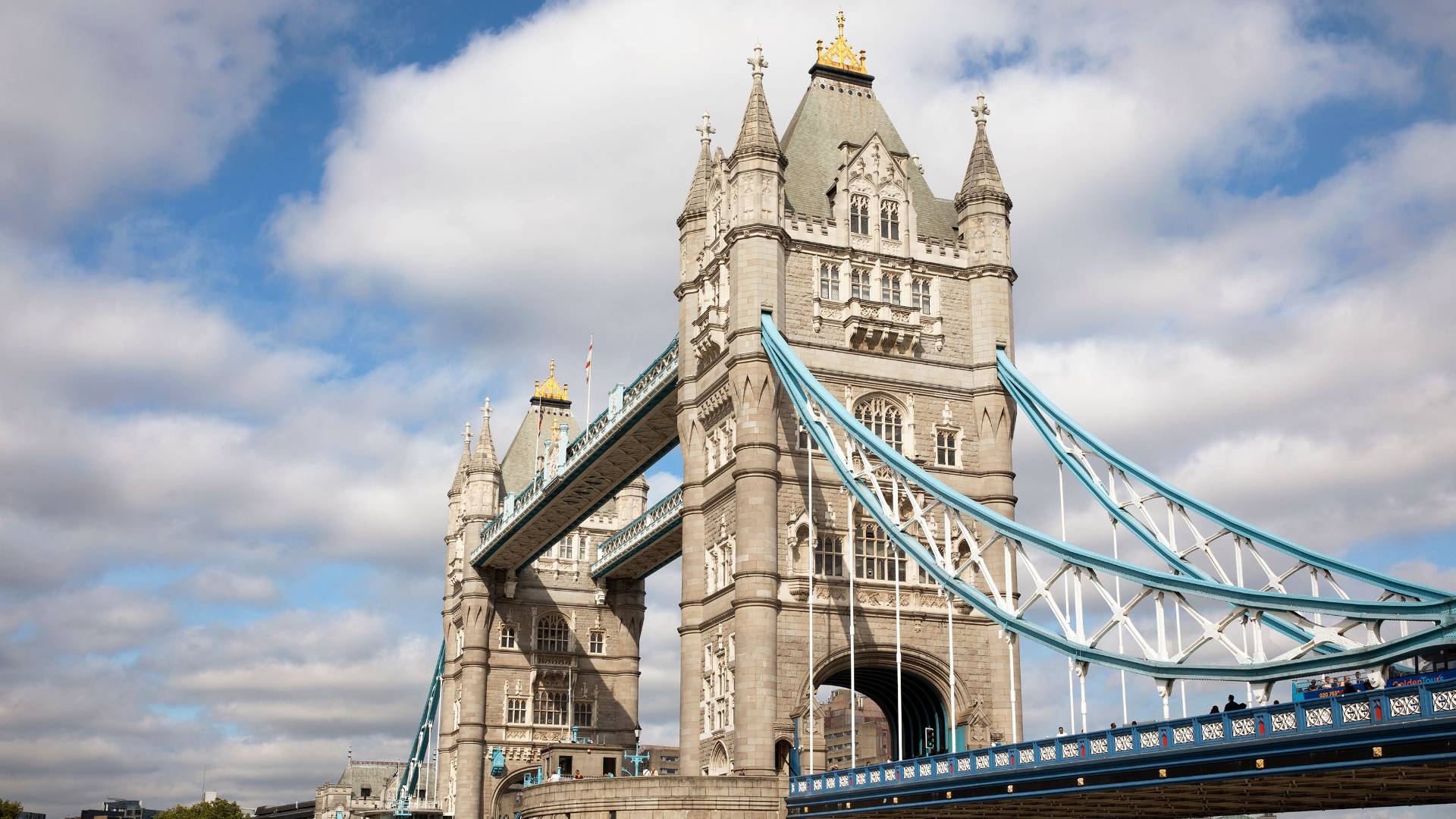 Exploring London On A Budget? No Problem -- Go City Has You Covered!