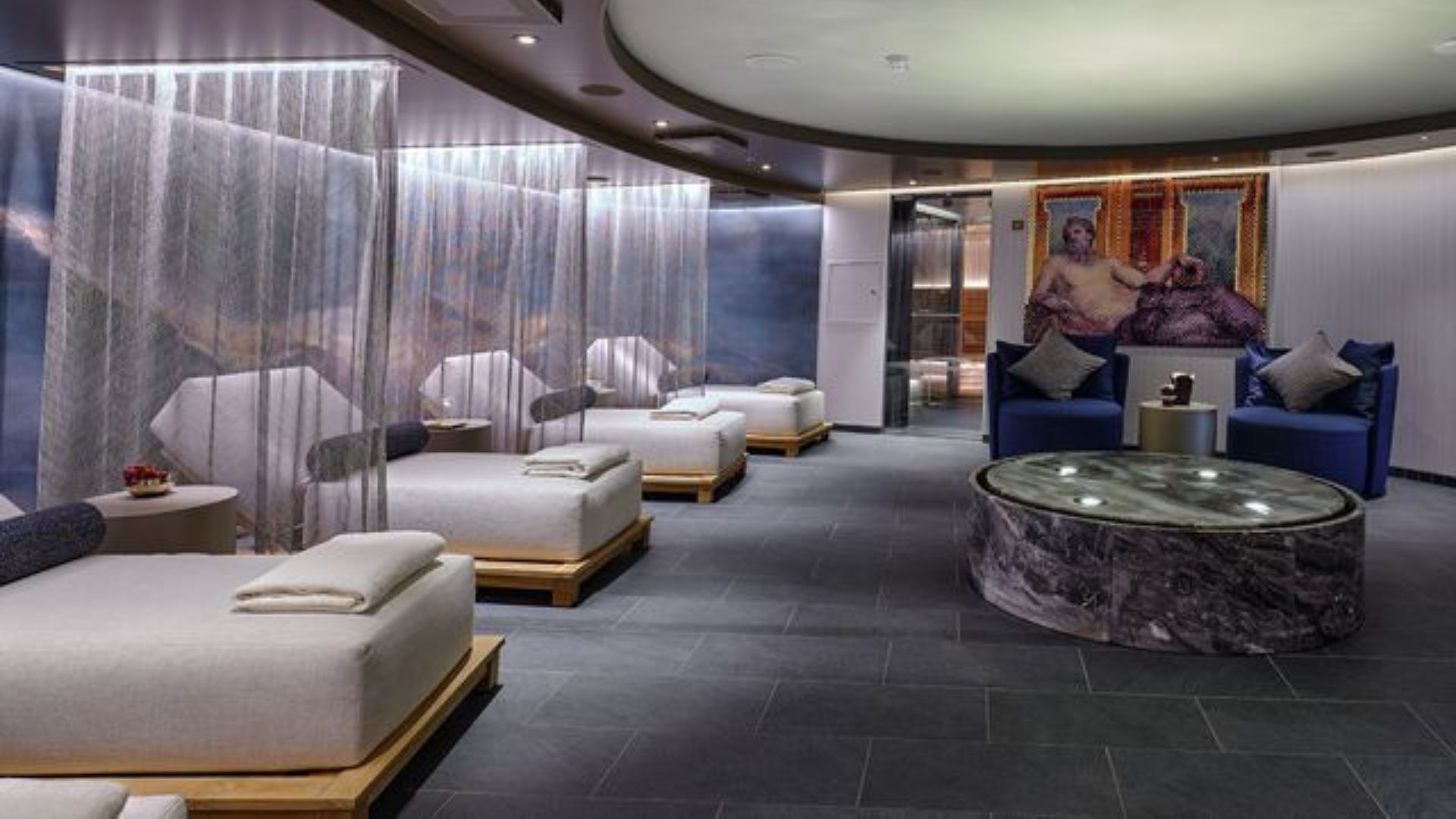 Luxury cruise
