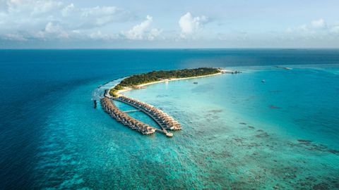 Experience The Grandest Island Escape At Fairmont Maldives, Sirru Fen Fushi