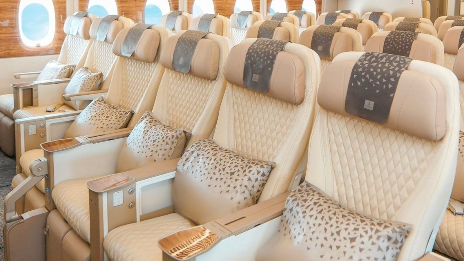 Get Premium Economy Seats On Emirates Flights From Two Indian Cities