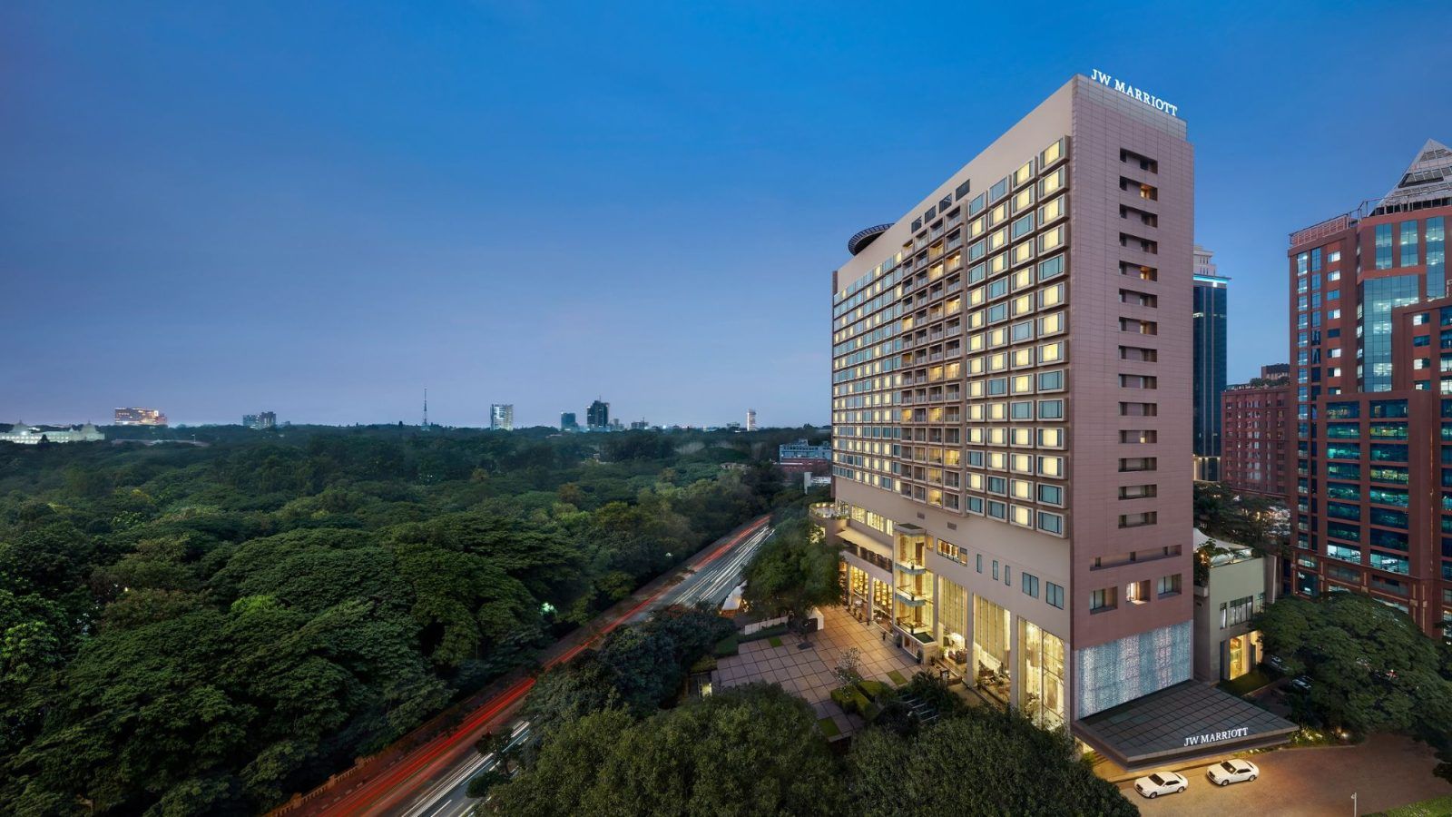 At JW Marriott Hotel Bengaluru, Ultimate Luxury Dining Experiences Await!