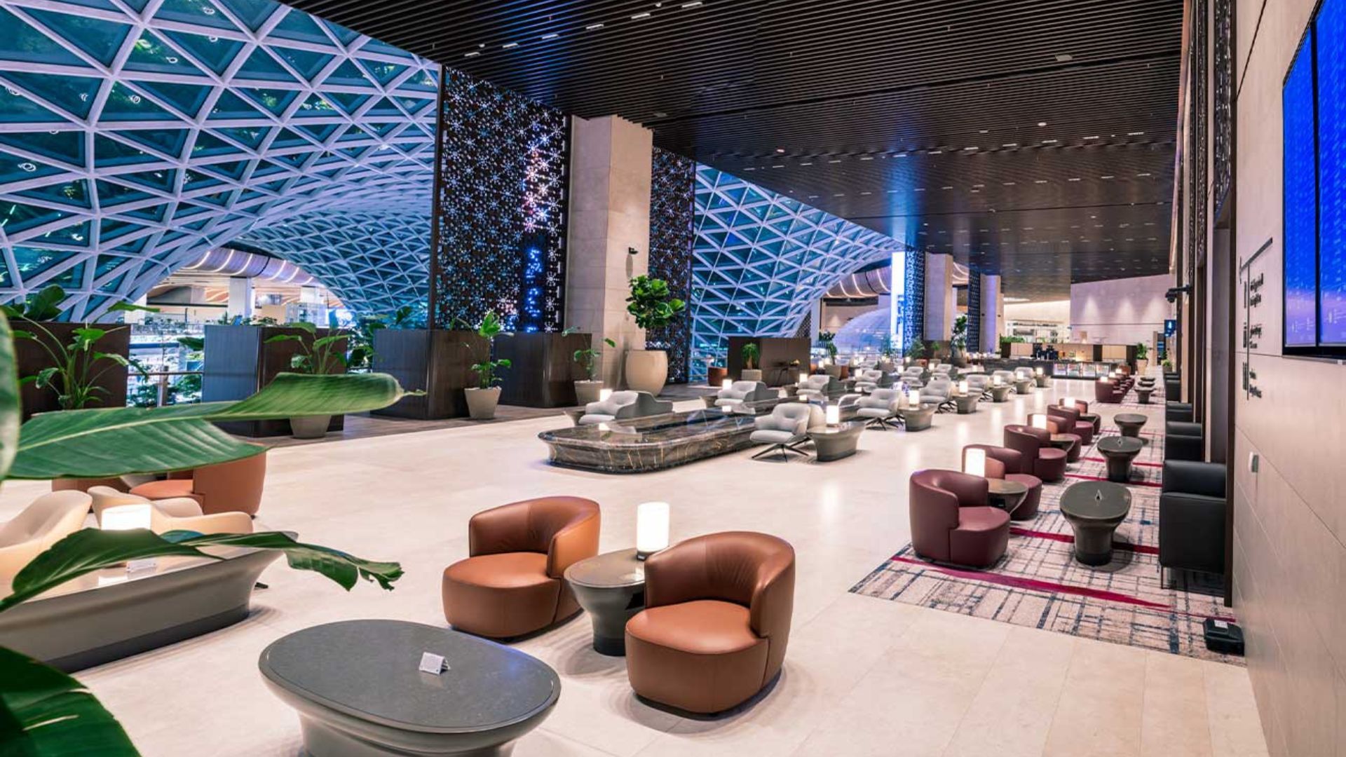 Fashion House Airport Lounges : luxurious airport lounge