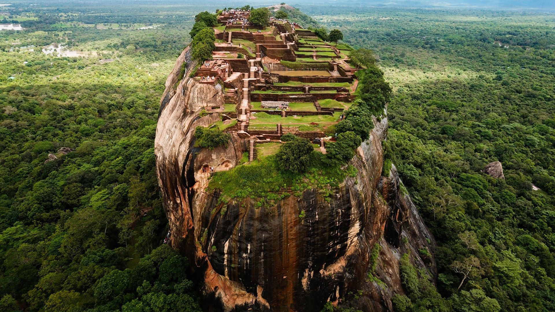 Best places to see in Sri Lanka
