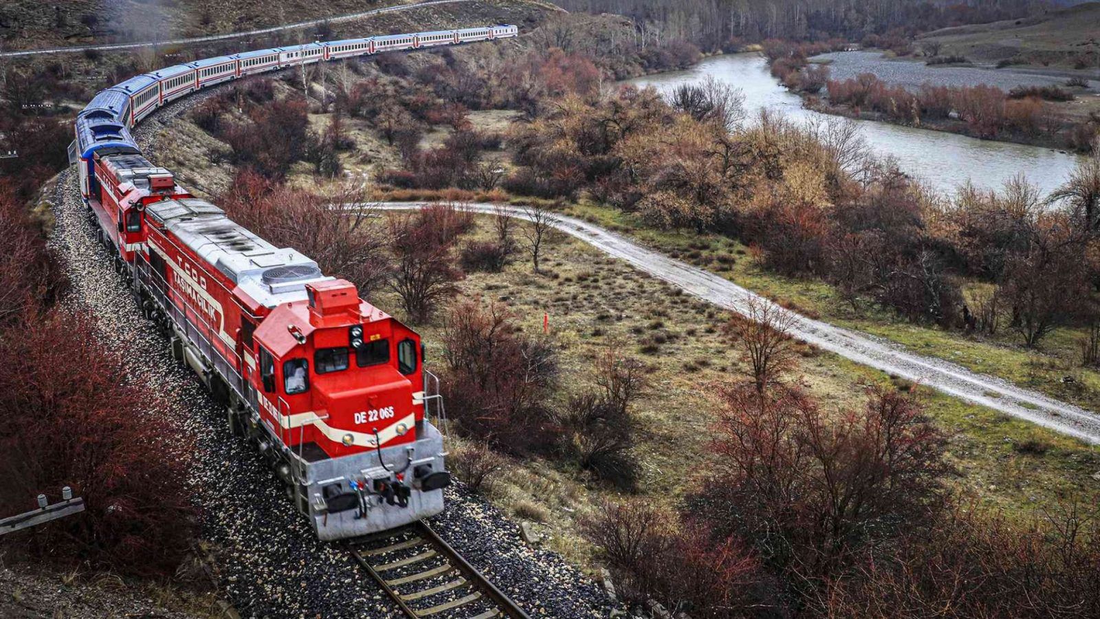 Turkey's Eastern Express Is The Thrifty Traveller's Orient Express