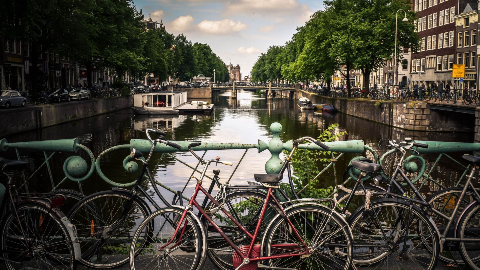 Amsterdam Is The Best Capital City Of Europe To Visit, Reveals Survey