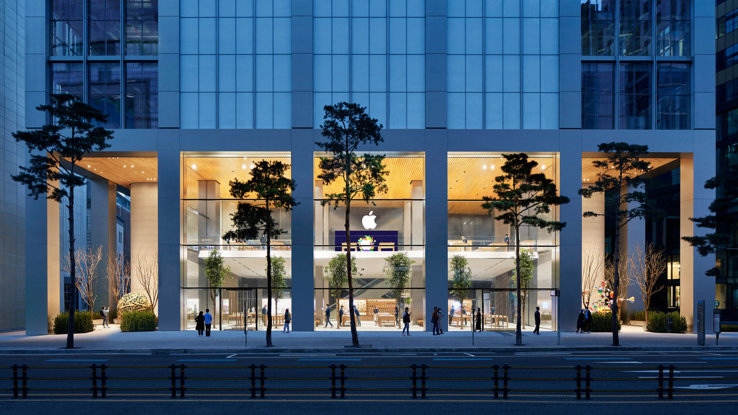 Tech wonderland: These are 12 of the most beautiful Apple stores