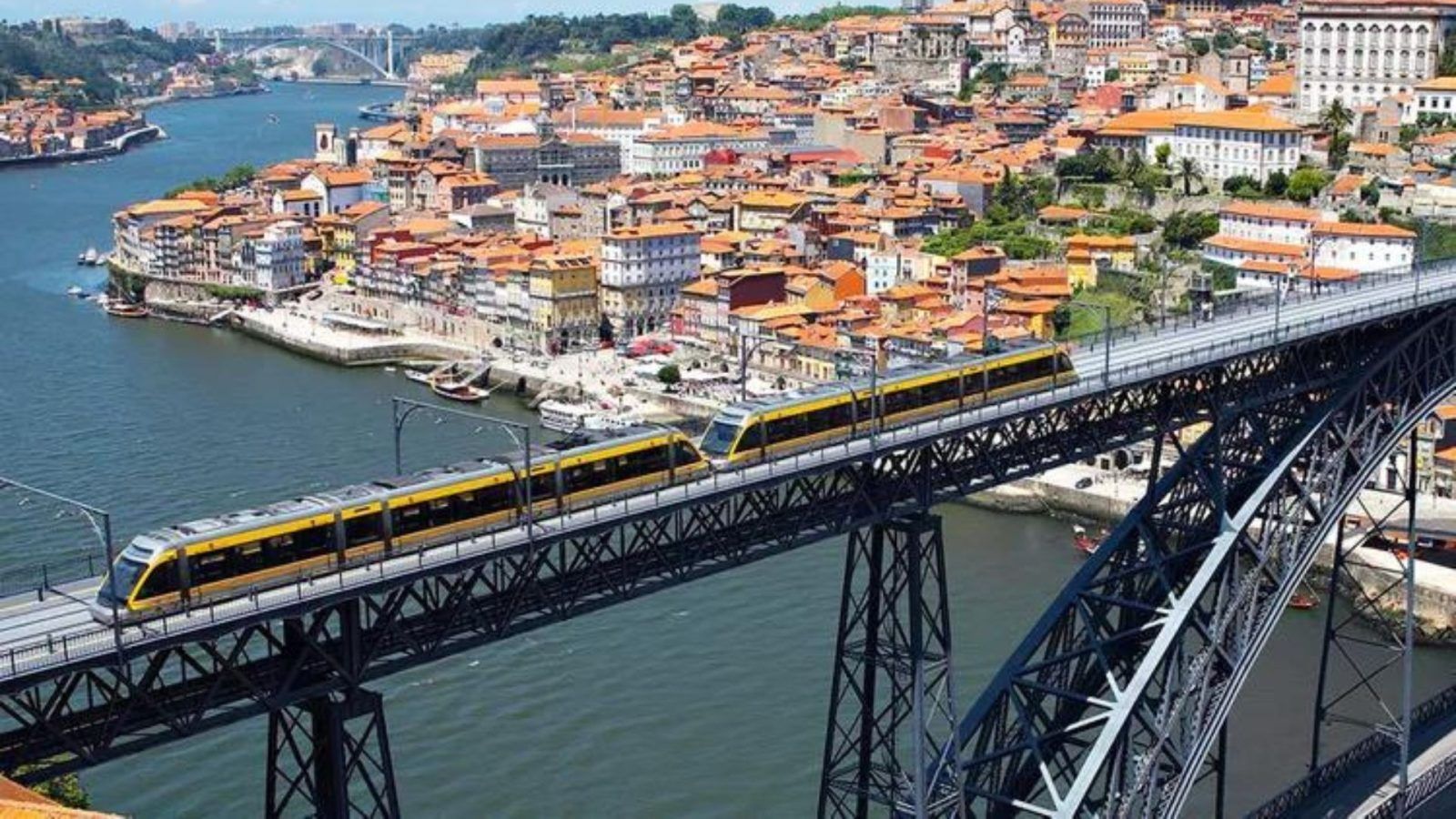Portugal Just Launched An Unlimited Monthly Rail Pass