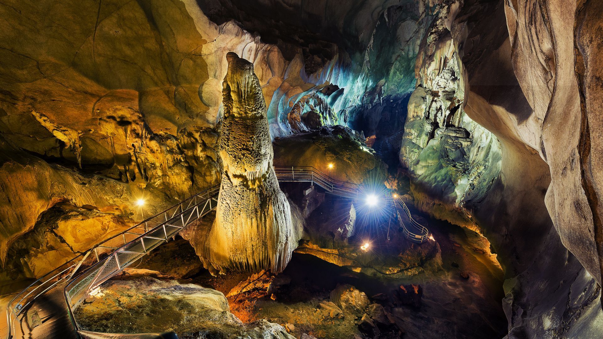 Malaysia’s Hidden Natural Wonders - Caves and Caverns