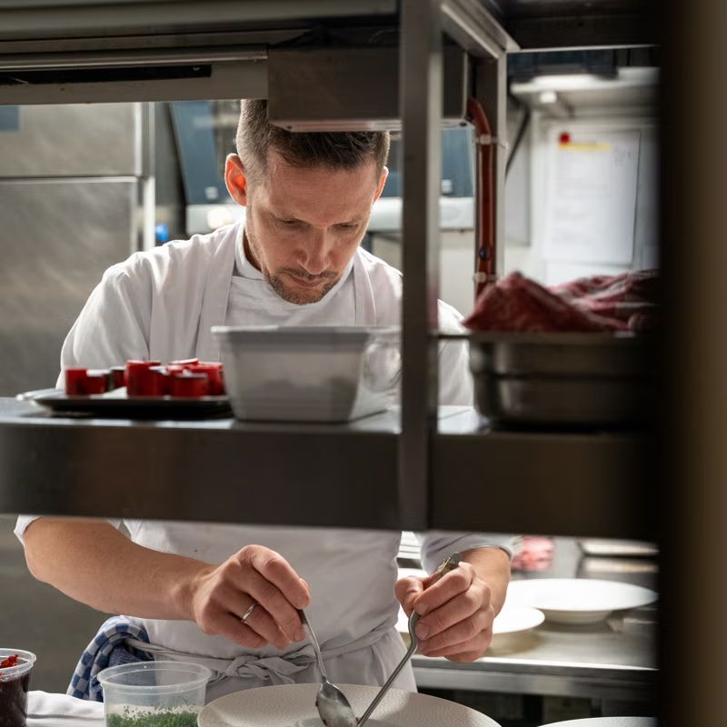 Airlnes with best food - michelin food Brussels Airlines