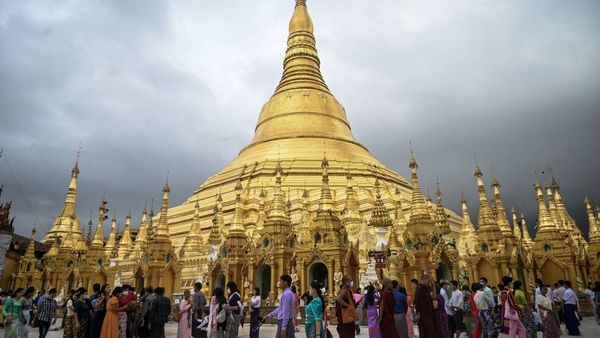 Myanmar To Offer Visa On Arrival To Indian & Chinese Tourists