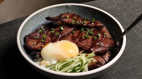 Visiting Malaysia? Hit Up These 8 Spots For The Best Food In Selangor's Damansara Kim