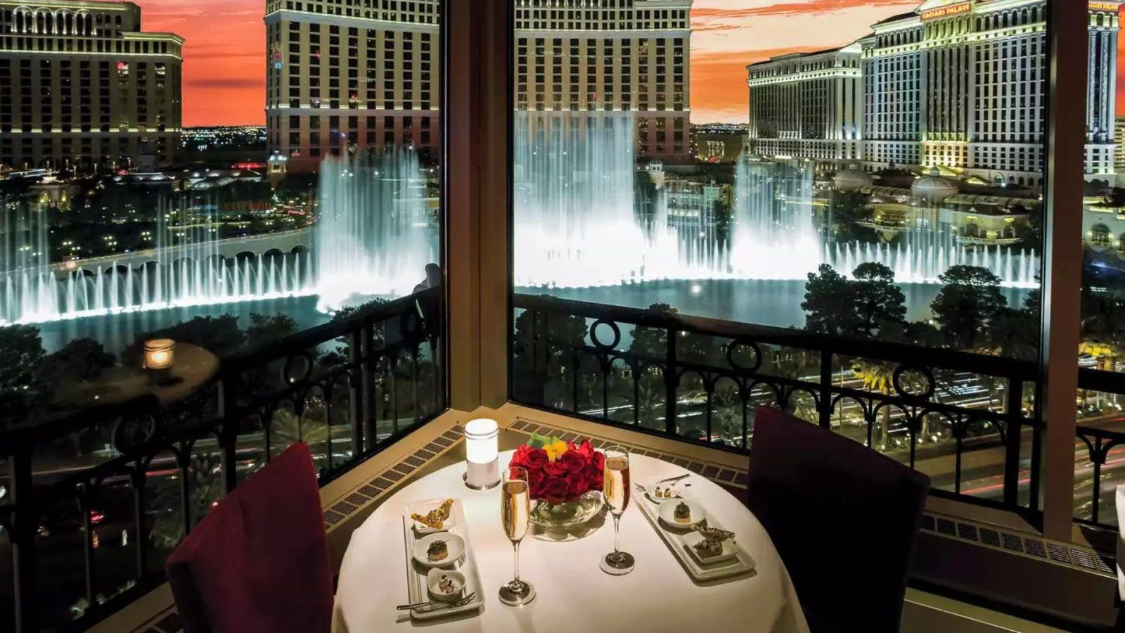 20 Famous Las Vegas Restaurants To Try On Your Next Trip