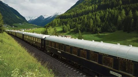 I Rode One Of The Most Luxurious Overnight Trains Through Italy; Here's What It's Like