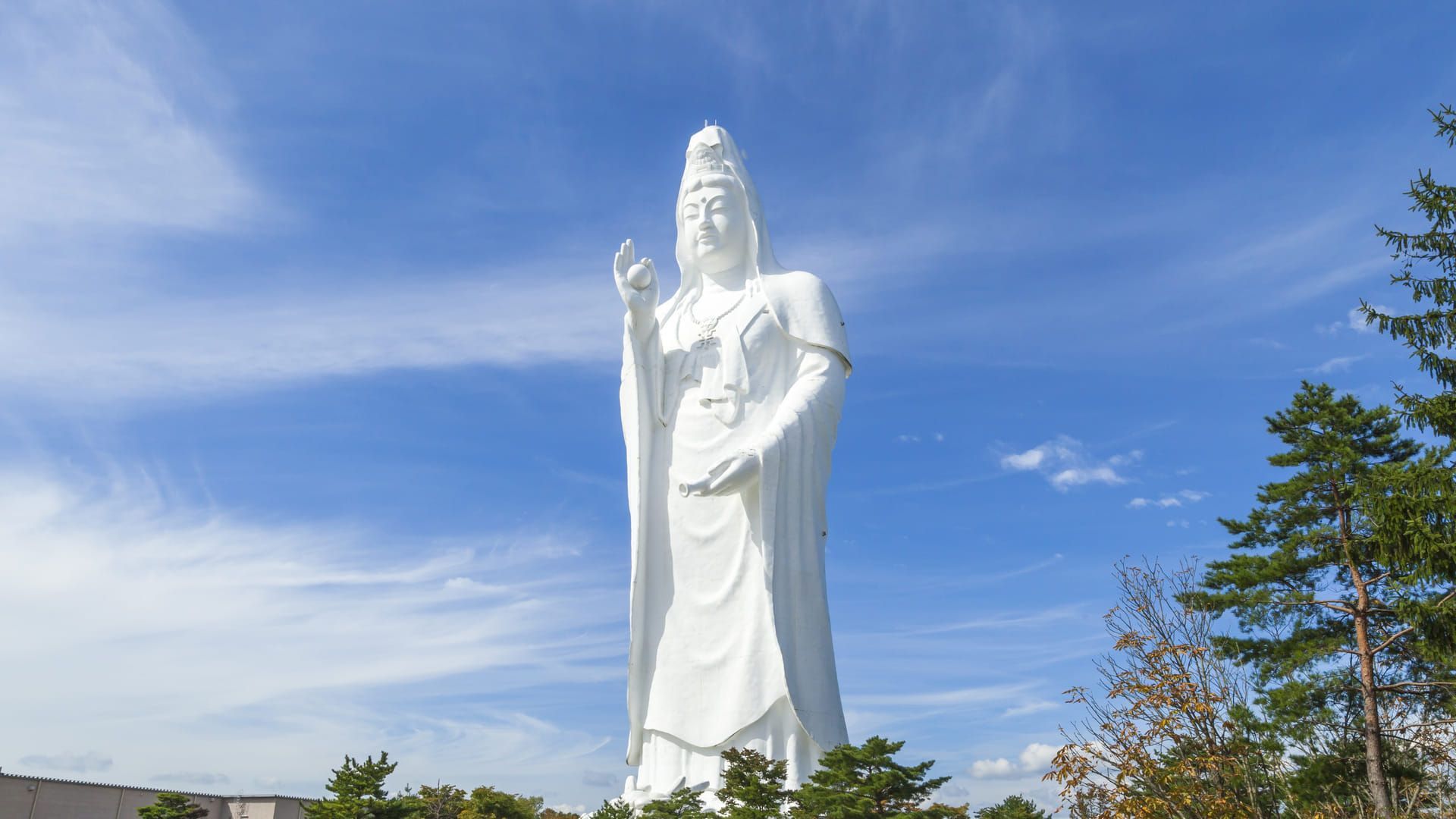 Explore The Tallest Statues In The World