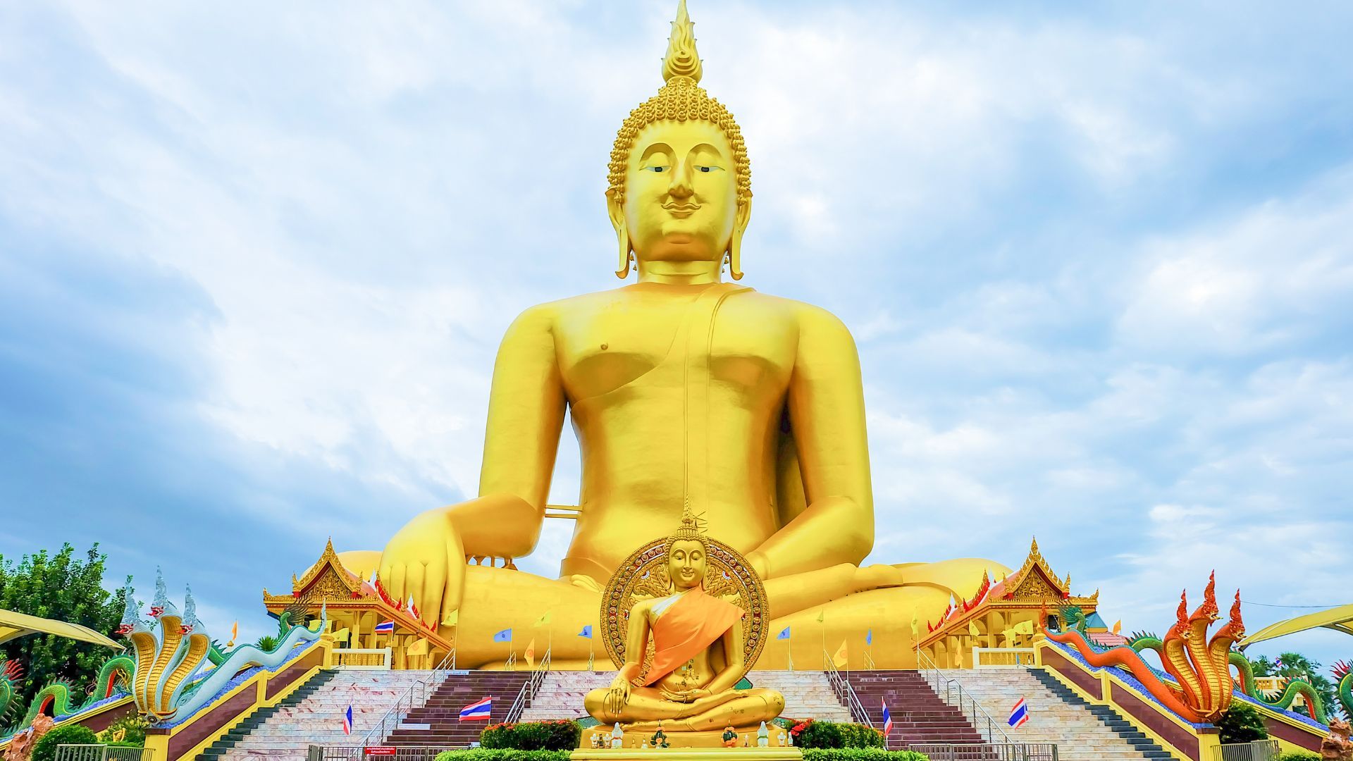 Explore The Tallest Statues In The World