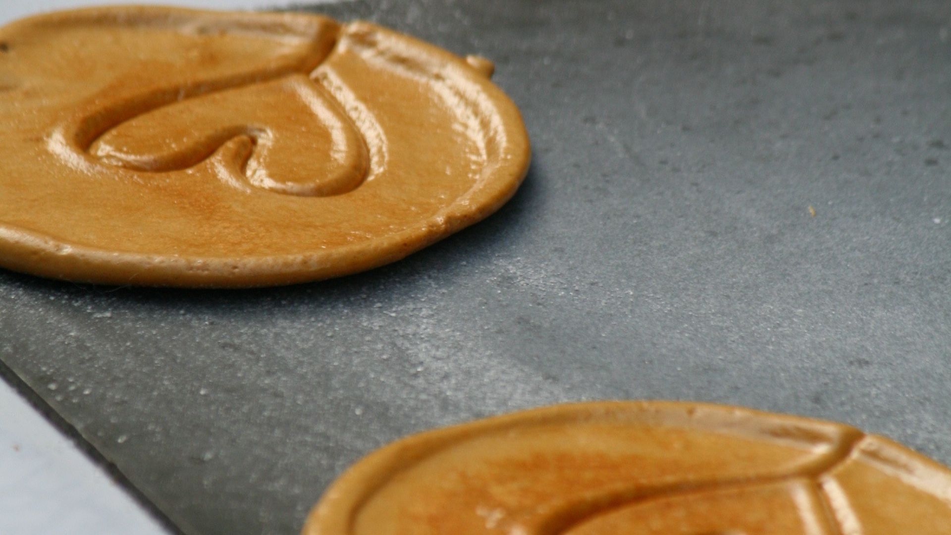 Dalgona (Sponge Candy)