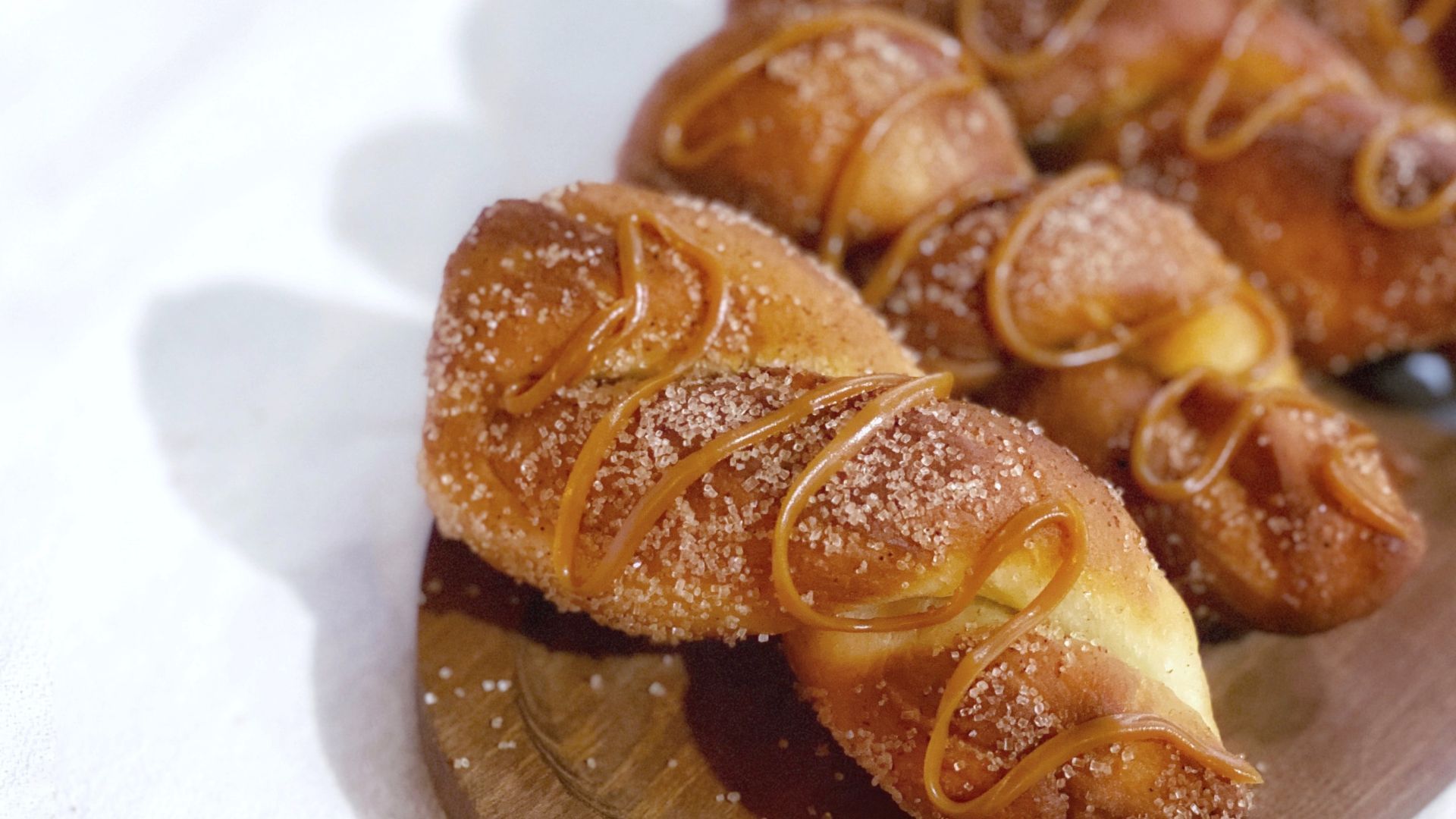Kkwabaegi (Twisted Doughnuts)