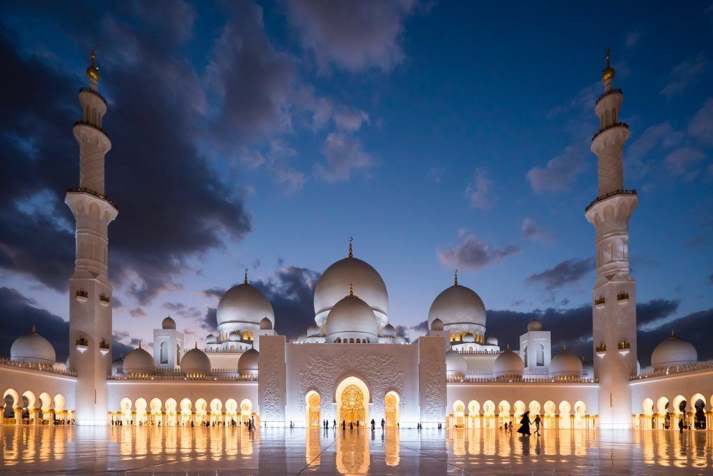 abu dhabi travel guide - mosque