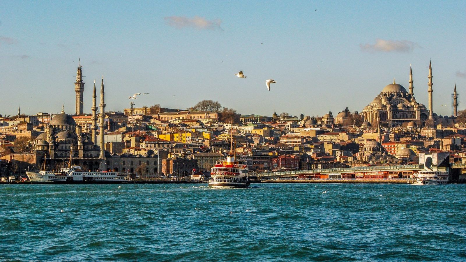 Türkiye altı ülkeye vizesiz giriş yapacağını duyurdu