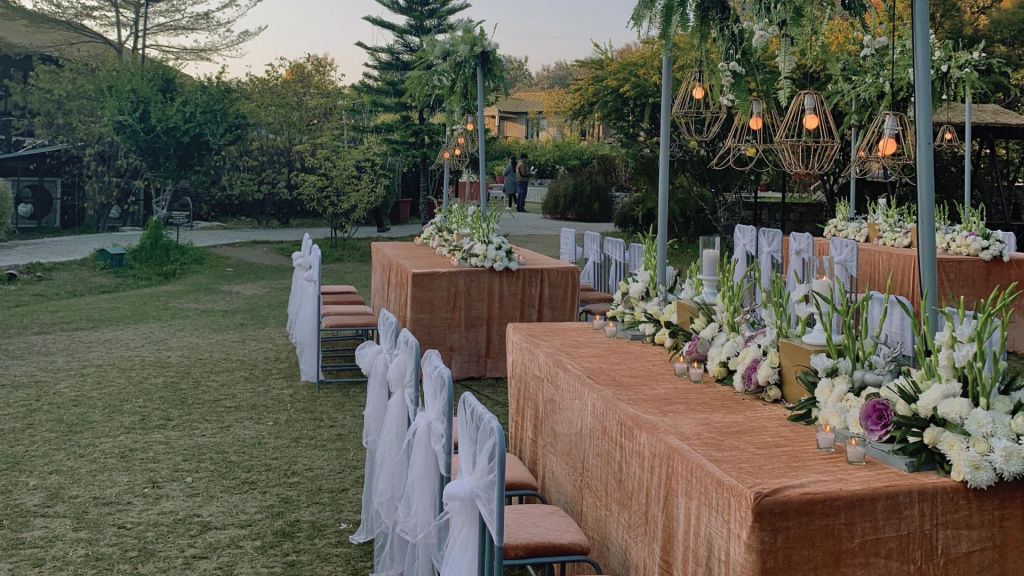Romantic Resorts