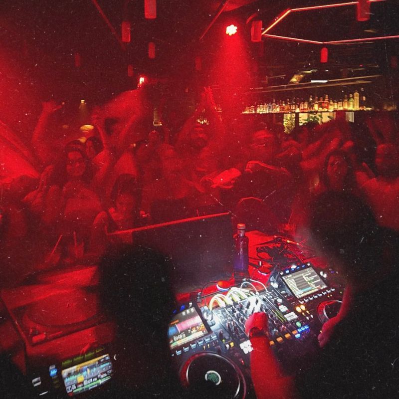 9 Best Nightclubs In Hong Kong To Party Like Never Before!