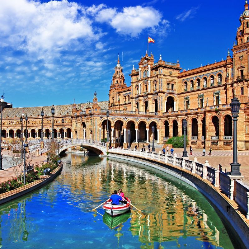 Seville's Plaza de España To Impose Landmark Entry Fee For Tourists