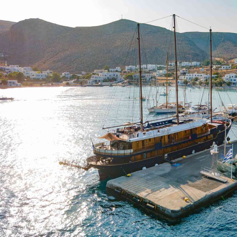 10 Best Greece Cruises, According To Travel Experts